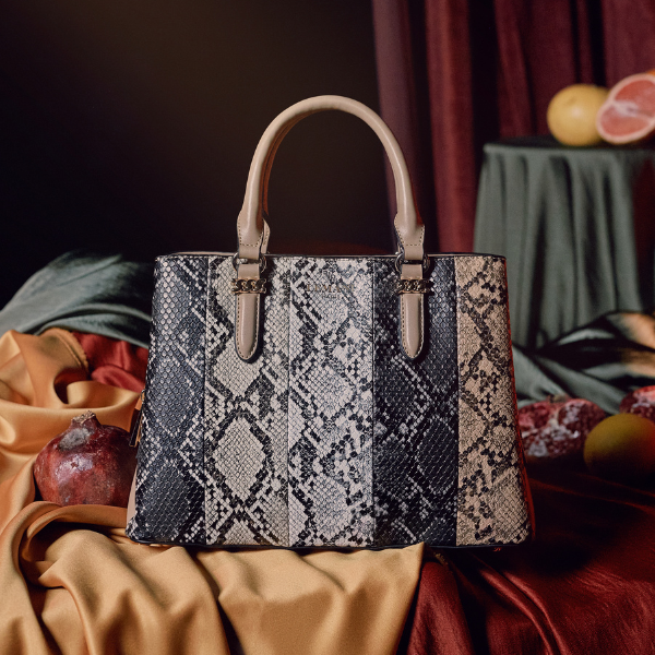 Women Stylish Snakeskin Tote Bag™